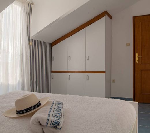 Sveti Stefan Apartment