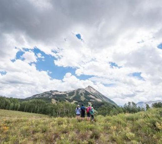 2 Br Buttes Condo- Breathtaking Views Of Mountain Range Condo