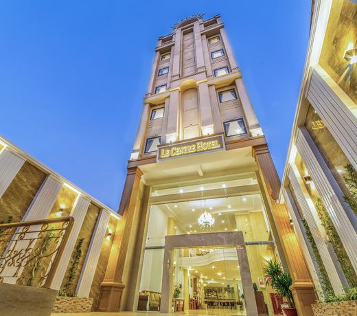 Le Centre Hotel