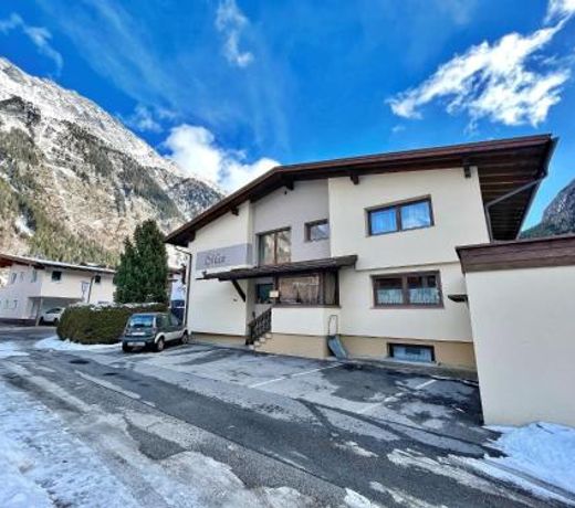 Apartment Max - HBN160 by Interhome