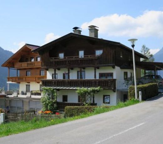 Apartment Comfortappart Eberharter - FGZ305 by Interhome