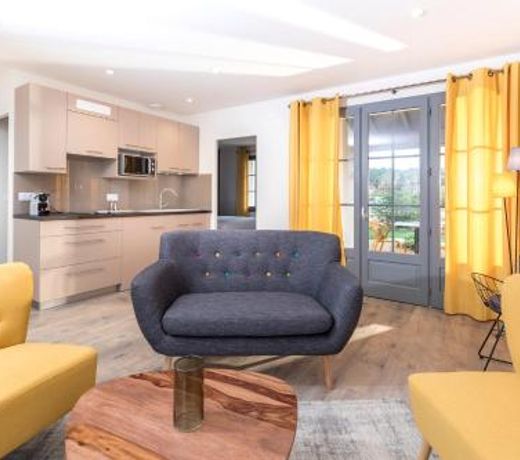 Clos Castel Villas