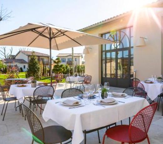 Clos Castel Villas