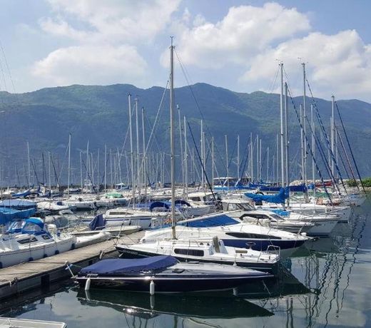 Les Picaillons - A 200m du lac