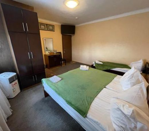 451 Rooms