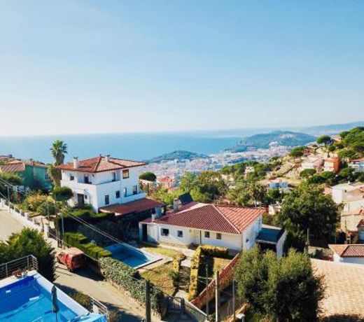 Luxury villa Investingspain with sea views, pool and jacuzzi