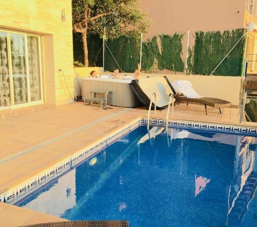 Luxury villa Investingspain with sea views, pool and jacuzzi