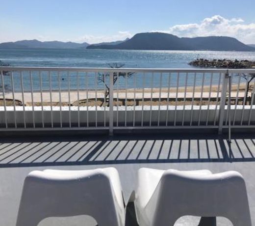 Megijima Island Guesthouse & cafe Megino