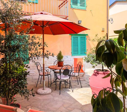 Cuore di Nozzano Castello