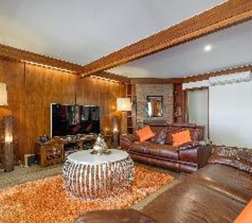 Spacious Hideaway Retreat / Group Accommodation