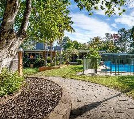 Spacious Hideaway Retreat / Group Accommodation
