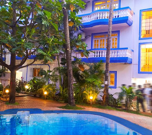 Hiline Resort With Pool