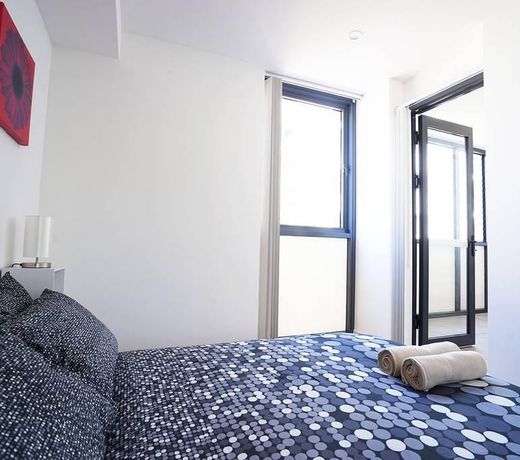 Dee Why Modern Apartment w Parking