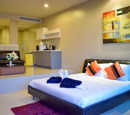 Studio Pool Access Karon Hill - G16