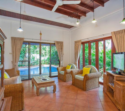 Villa Nikkie Classic Thai Pool Villa 500m to Beach