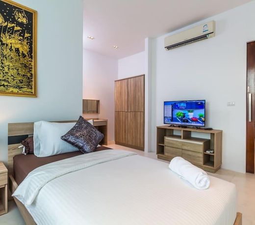 Kamala Seaview villa pool & rooftop jacuzzi