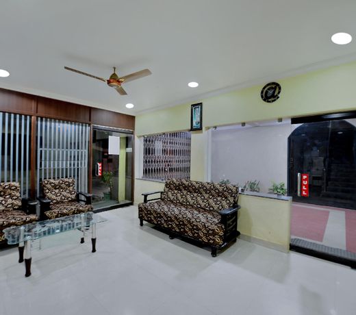 OYO 22499 Vishnu Residency