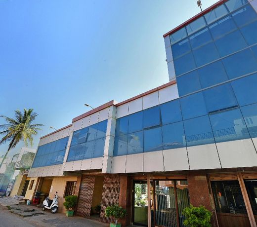 OYO 22499 Vishnu Residency