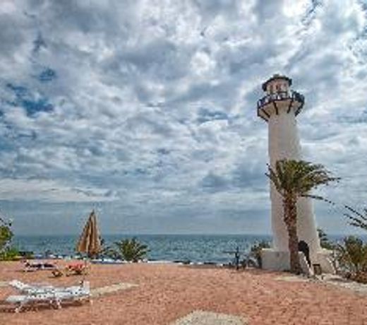 LITTLE PARADISE