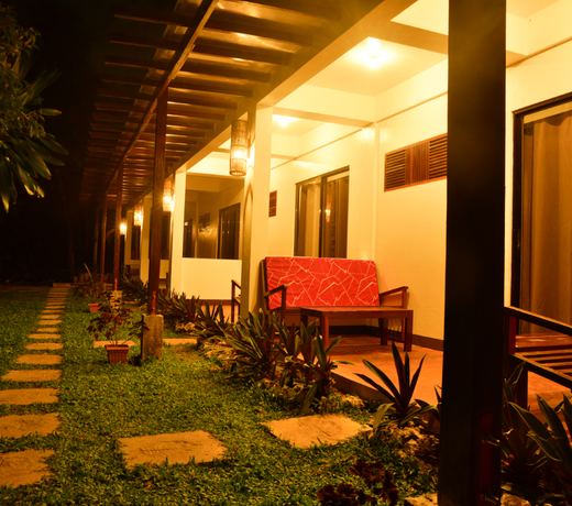 Mangrove Room 1