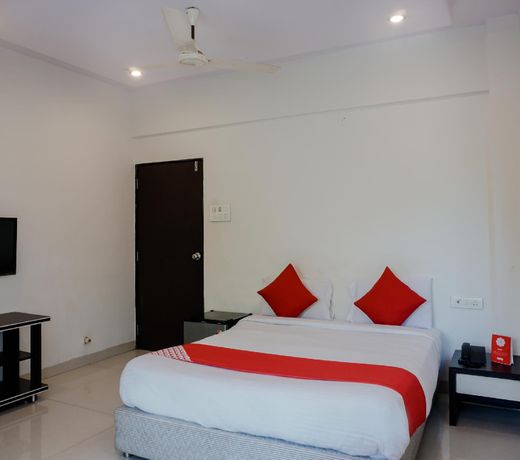 OYO Flagship 24175 Dream Resort