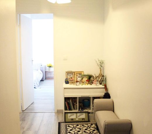Cosy 74m2 apartment close to Paris and La Defense