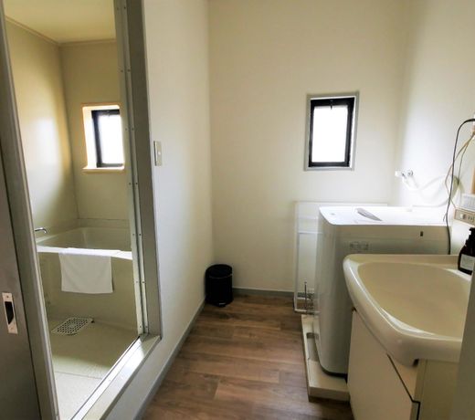 R9 Village House B 102