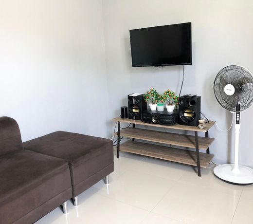 3 BR Entire House #10 | San Fernando