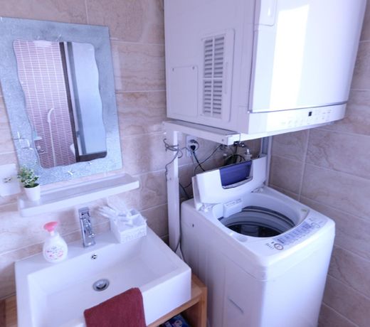 2nd floor House for 10p near Henza Beach