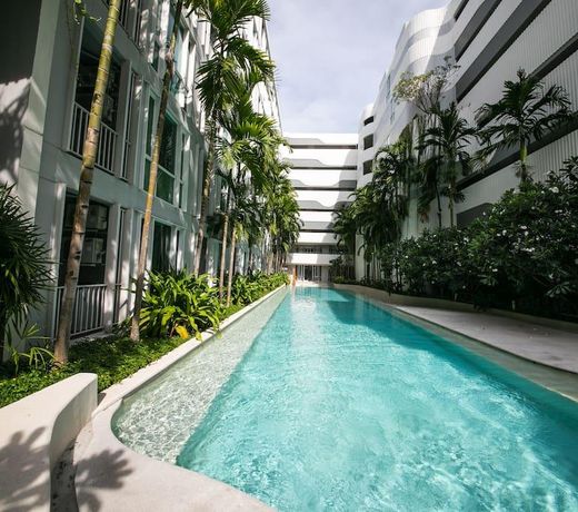 LuxuryRoomCenterPhuketEasyBeachFreeWifi&Elec&Water