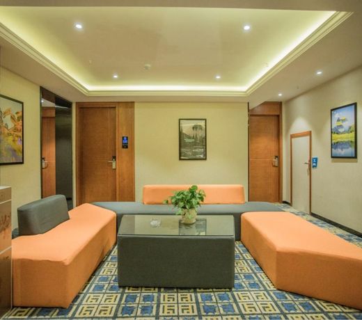 PAI HotelsÂ·Guiyang North Railway Station