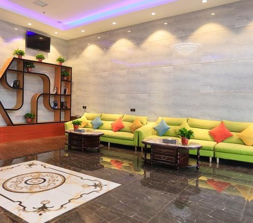 Chonpines HotelsÂ·Zhengzhou Mazhai Industrial Park