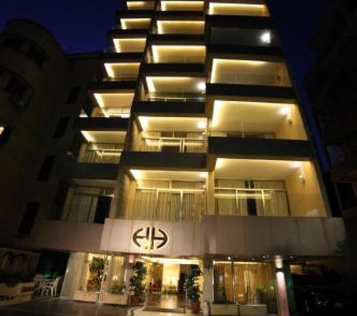 Holiday Home Suites