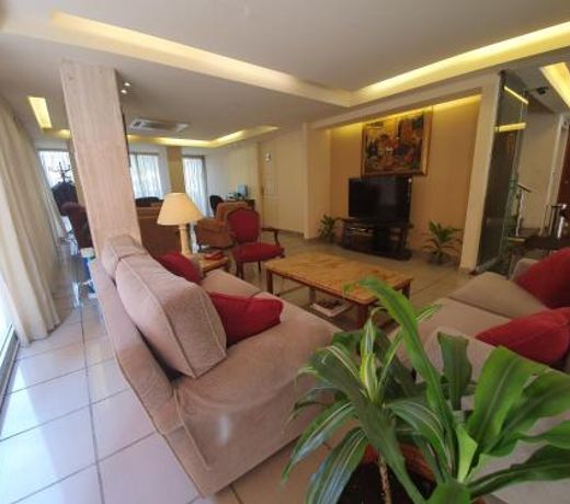 Holiday Home Suites