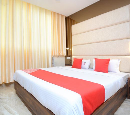 OYO 33389 Hotel 21