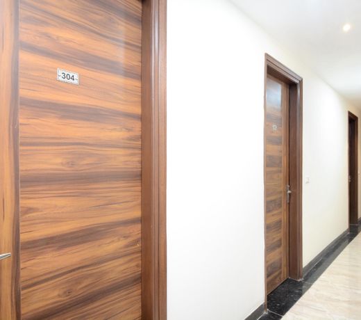 OYO 33389 Hotel 21