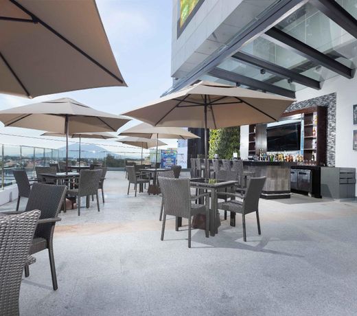 Best Western Plus Metro Clark