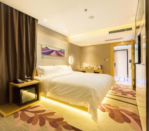 Lavande Hotels Weihai Weigao Square Branch