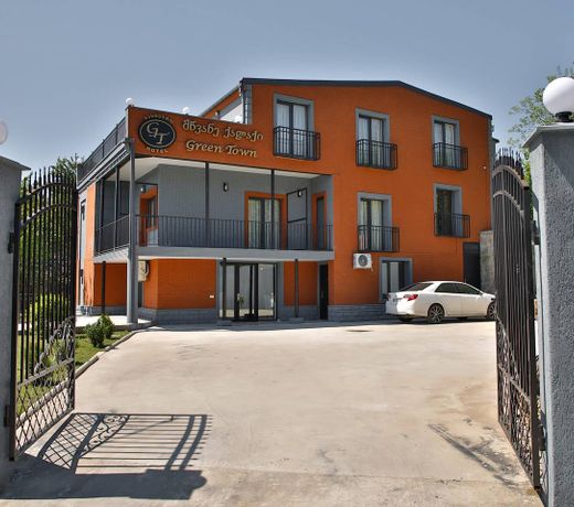 Hotel Green Town