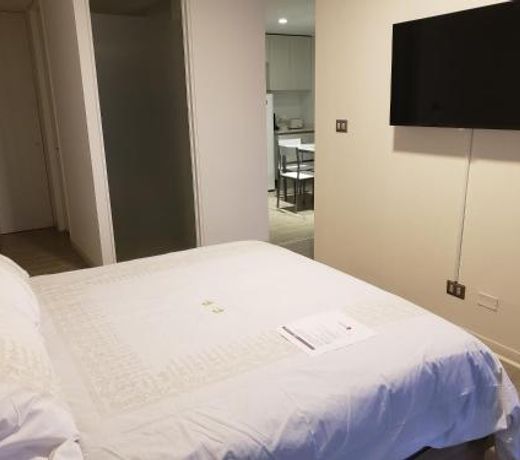 The Flat Apartments & Suites