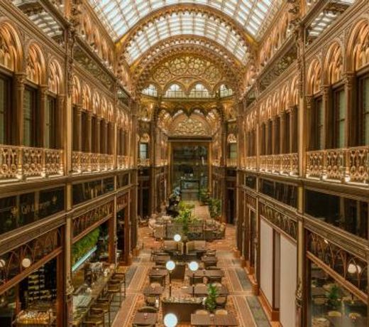 Párisi Udvar Hotel Budapest, part of Hyatt