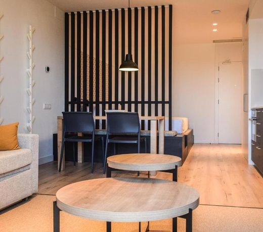 Port Plaza Apartments