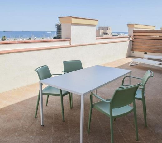 Port Plaza Apartments