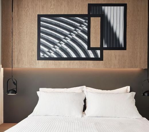 Urban Frame Hotel