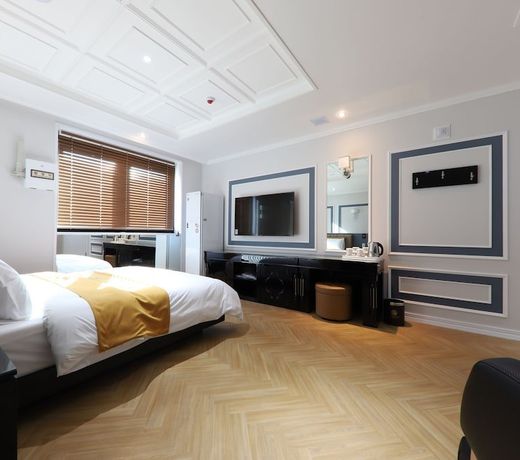 Hotel Encore