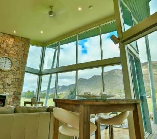 Ironstone Romantic Couples Retreat