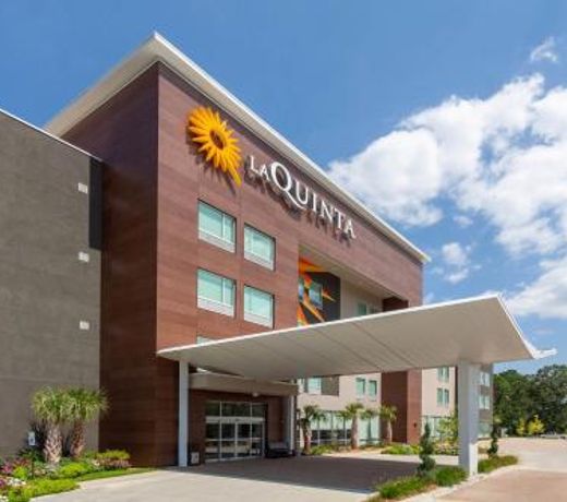 La Quinta Inn & Suites by Wyndham Lafayette Oil Center