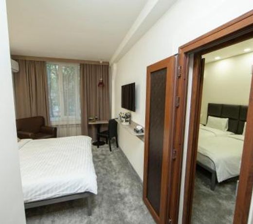 Median Hotel, City Center Yerevan