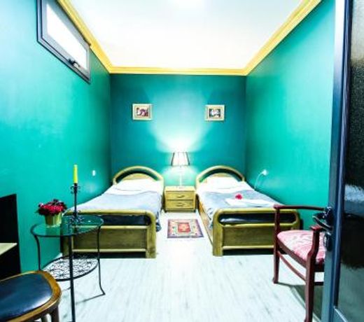 Retro Hostel & Tours