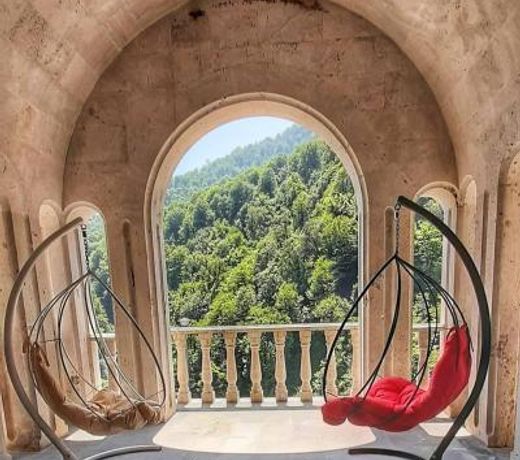 Vanatun Monastery Stay
